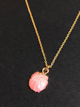 Load image into Gallery viewer, Pink Seashell Pendant Necklace - Tribal Coast ArtNecklace
